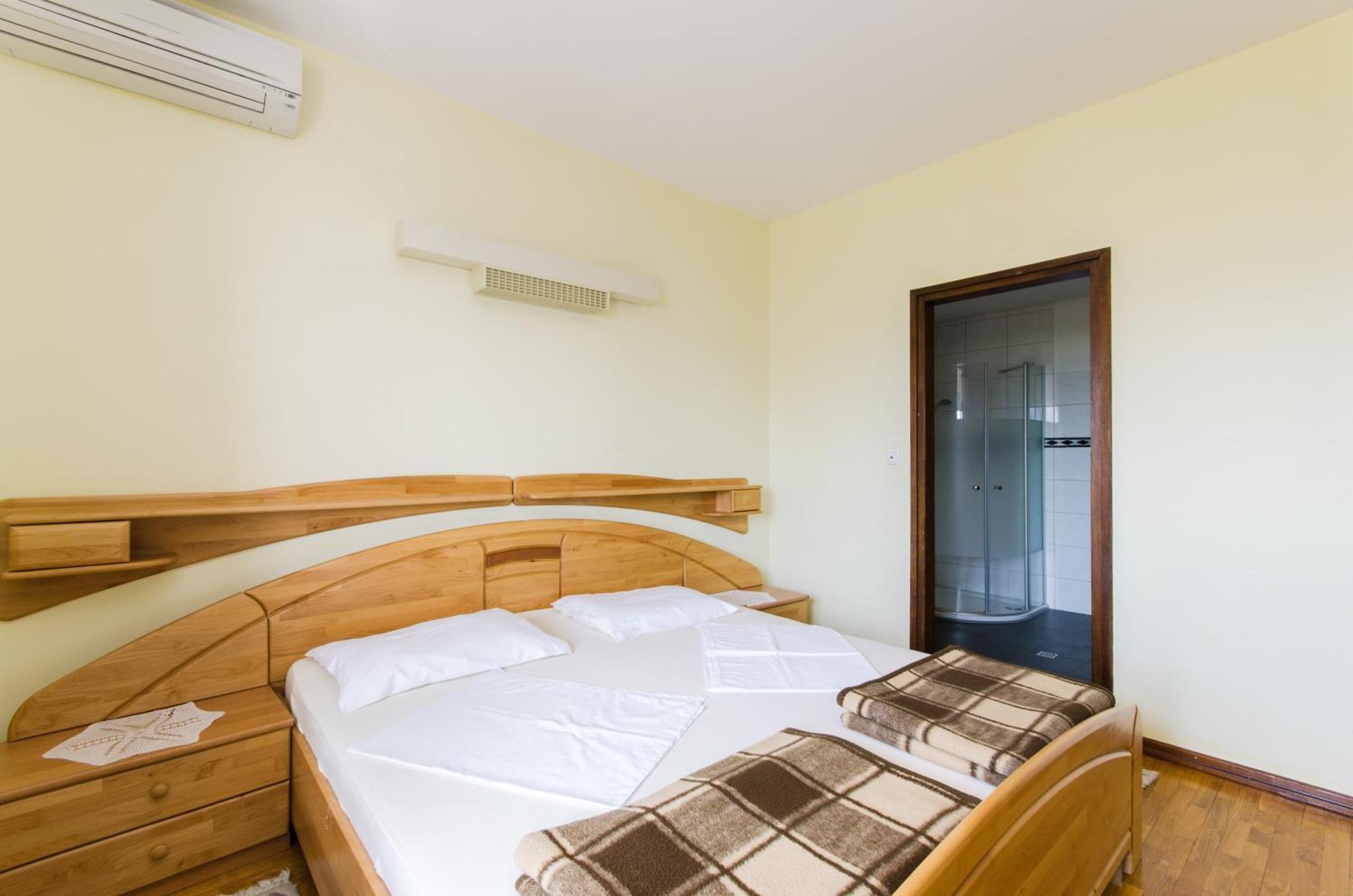 Villa Nada Crikvenica Exterior foto